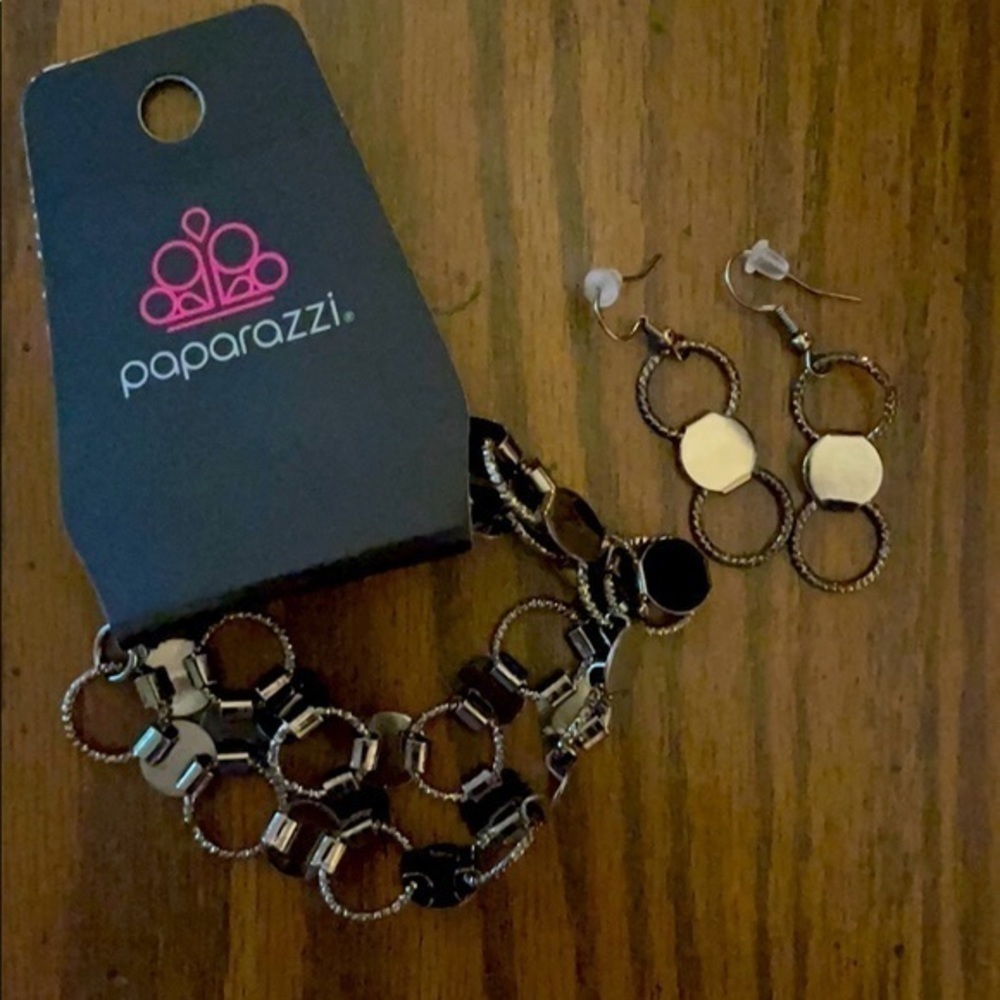 Paparazzi jewelry New Metallic black bracelet earring …